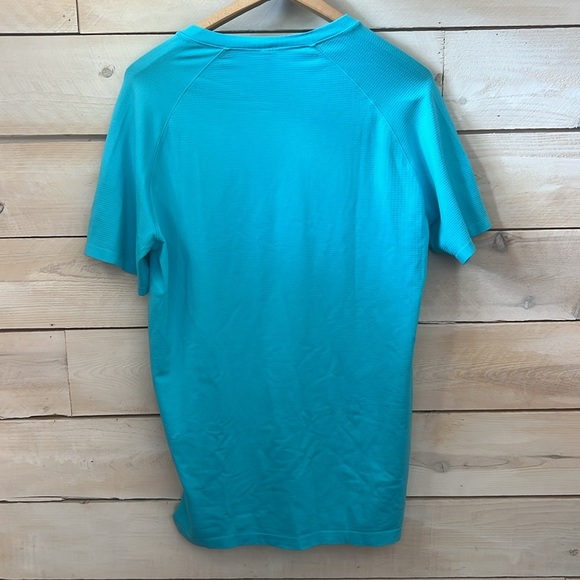 EUC Men’s Lululemon Tee Turquoise Scottsdale 10K 2023 - Picture 4 of 4